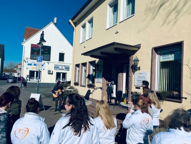 f0d60c50-58a6-4de0-be34-4216ab536dd4